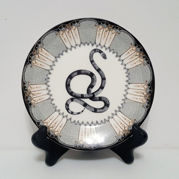 NEW Williams Sonoma Mixed Set of 4 Spooky Soiree Appetizer Plates Halloween - Picture 3 of 9